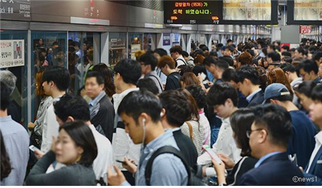 “地铁9号线罢工”，首尔市启动紧急输送对策