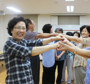 首尔市在全国率先推行“早期痴呆老年人访问学习服务”