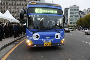 迎接跨年，首尔市88条路线公交车延长末班车运行时间