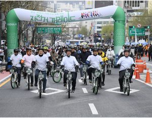 招募第一届首尔自行车骑行参与者