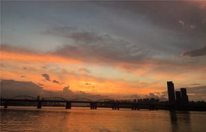 首尔市开启盛夏夜盘浦汉江公园“夜景之旅”