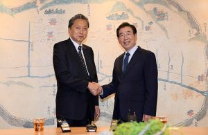 首尔市长朴元淳会见日本前首相鸠山由纪夫