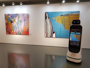 由AI机器人进行讲解的首尔市民大学“市民画廊”正式亮相