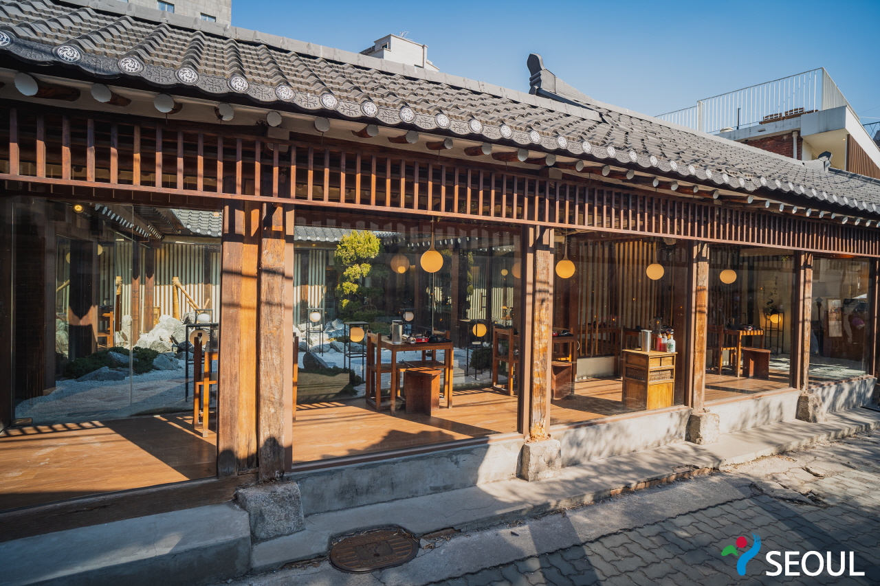 韩屋村内的咖啡店照片2