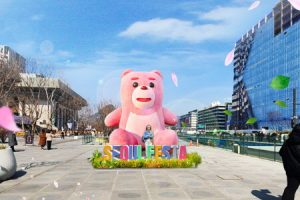 与贝力熊相约光化门广场，深入体验首尔