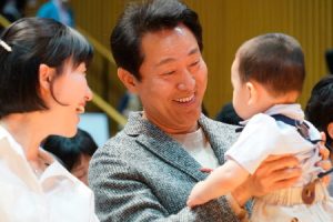 首尔市推出第三轮低生育应对措施，吴世勋市长关照43万“多子女家庭”