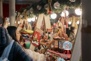 首尔市纛岛汉江公园首个“圣诞集市”成功落幕，接待游客6万人次