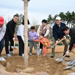 第79届植树节纪念举办“同行魅力庭园城市首尔”活动-3