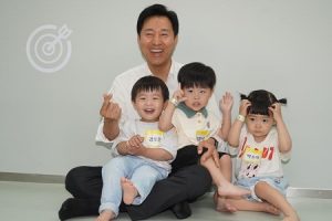 吴世勋牌“首尔儿童发育支援中心”开馆一周年，为6031名在新冠疫情下成长的儿童提供检查